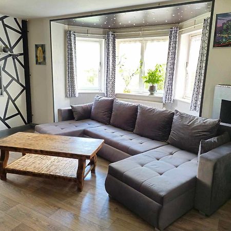 Le White Garden Apartment Де Пане Екстериор снимка