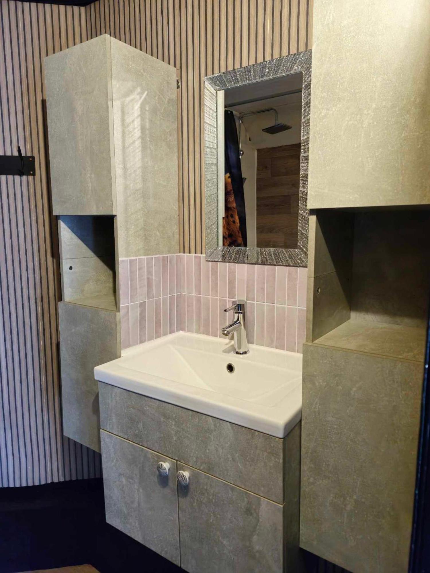 Le White Garden Apartment Де Пане Екстериор снимка